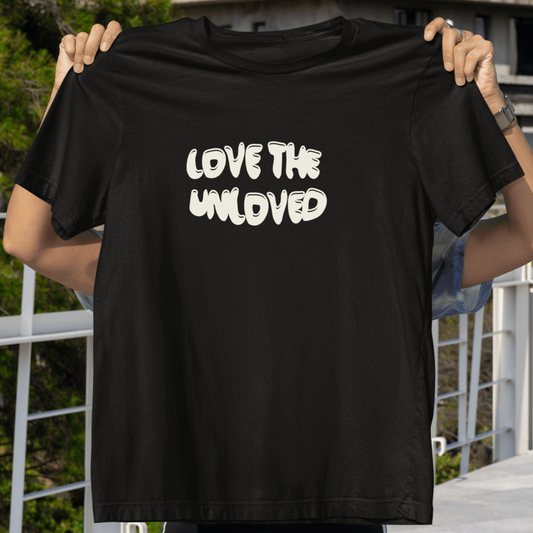 T-shirt LOVE THE UNLOVED